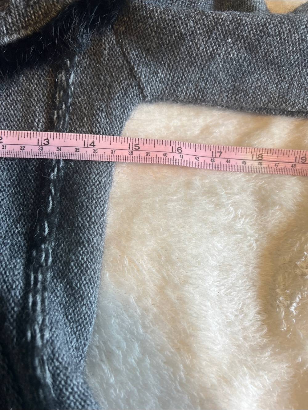 Joseph Ribkoff Y2K Gray Braided Knit Bell Sleeve Fur Collar Cardigan Sweater - Picture 8 of 12